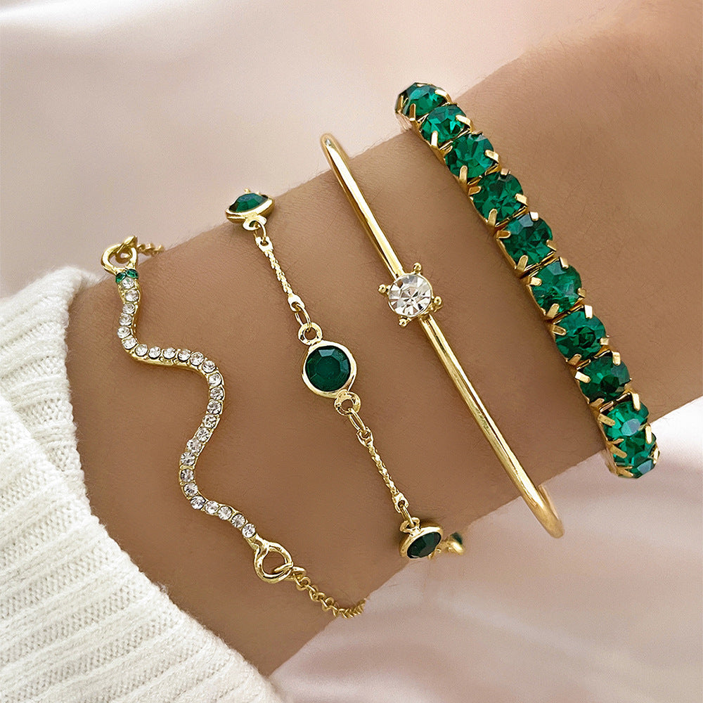 4 dalių apyrankių rinkinys smaragdo žalumo ir aukso spalvomis – Boho Luxe